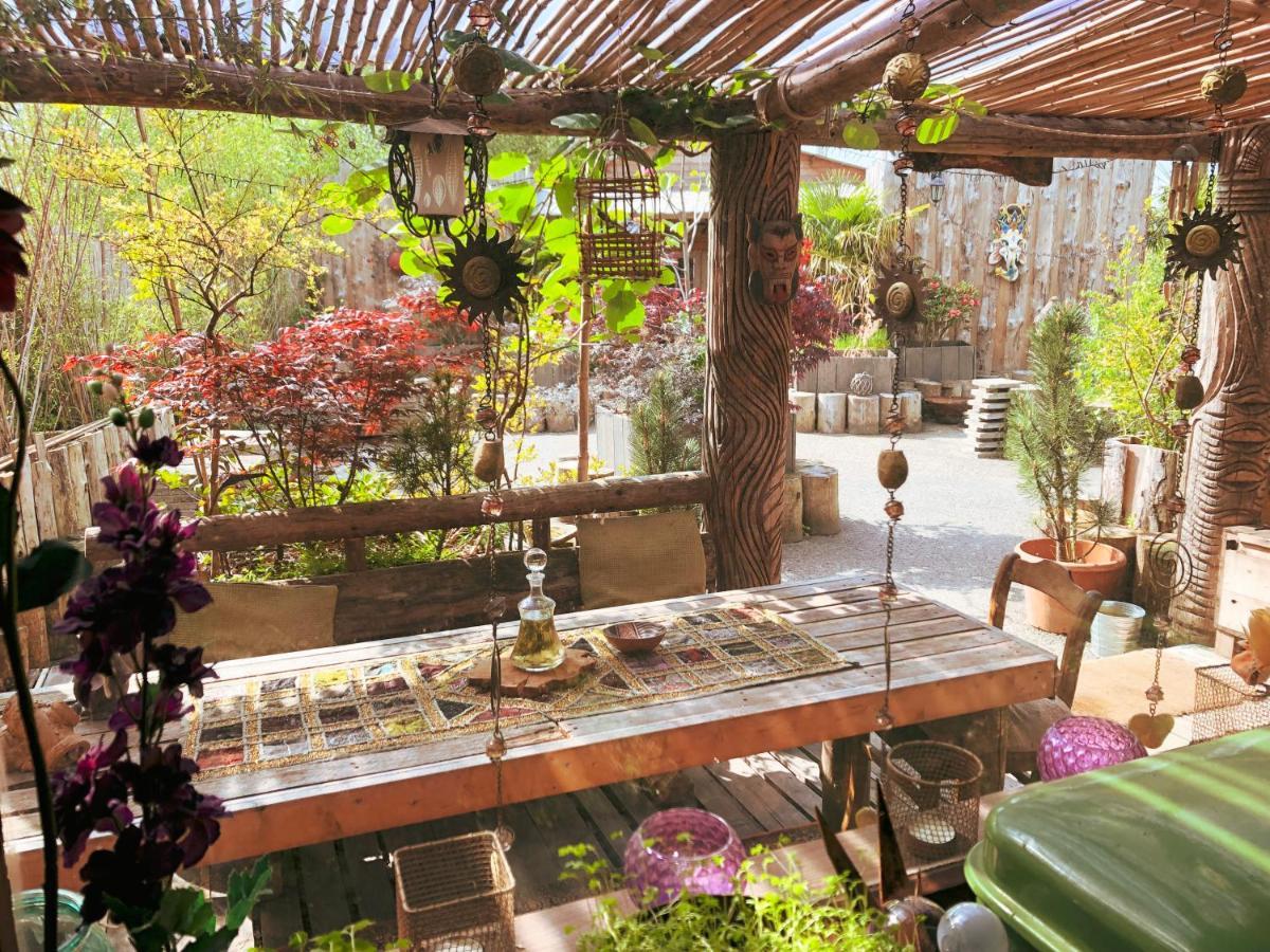 Bamboo Lodge Γκρόνιγκεν Εξωτερικό φωτογραφία