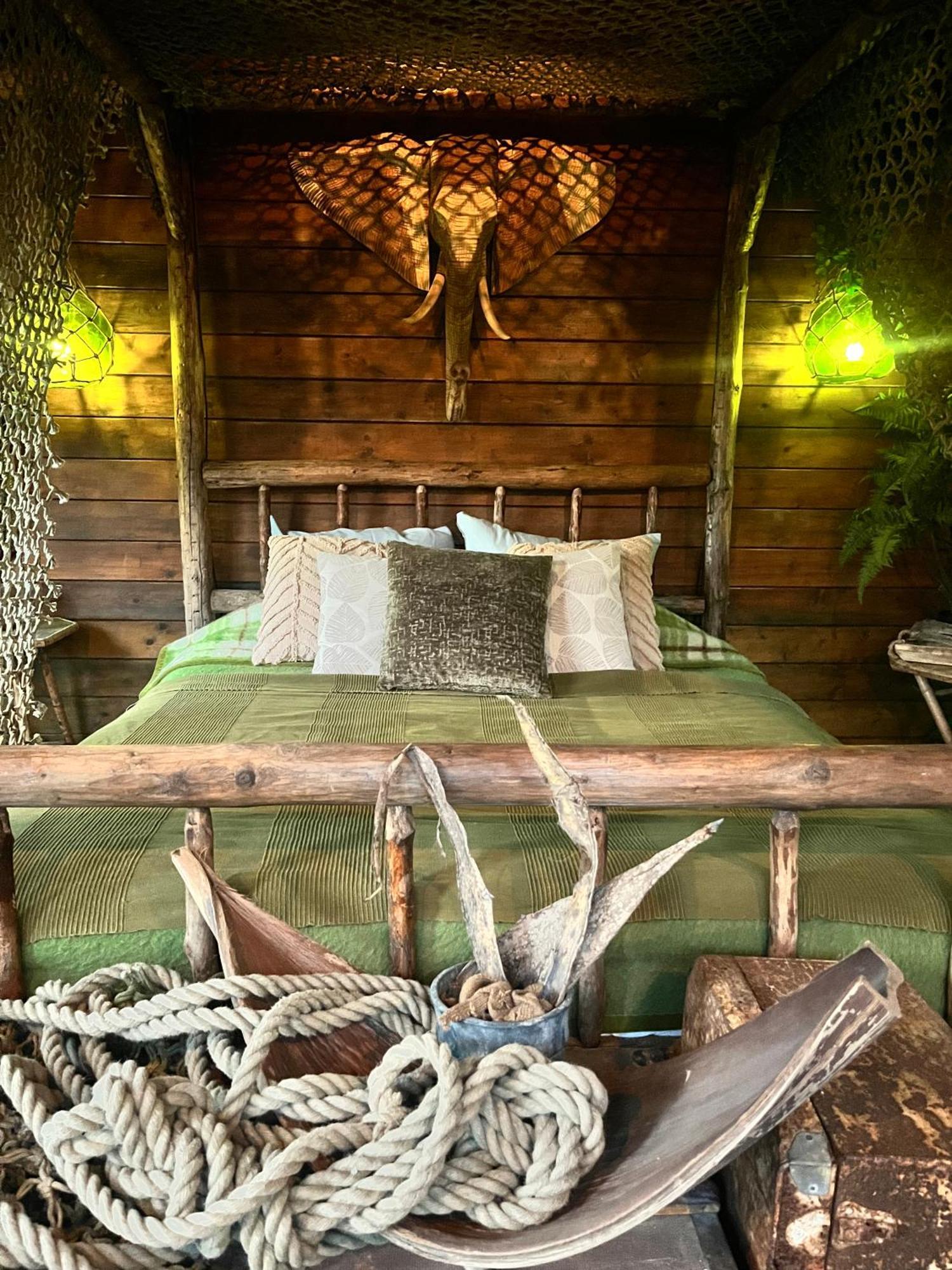 Bamboo Lodge Γκρόνιγκεν Εξωτερικό φωτογραφία