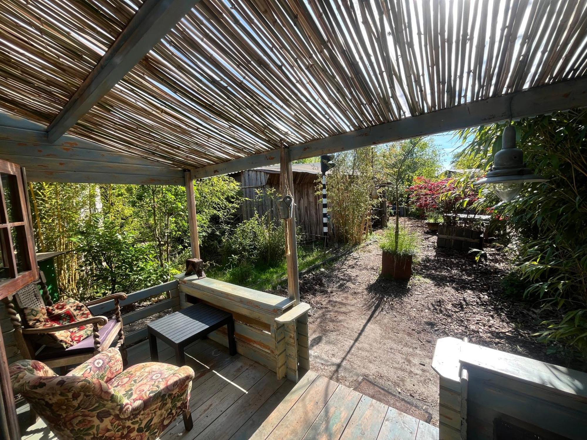 Bamboo Lodge Γκρόνιγκεν Εξωτερικό φωτογραφία